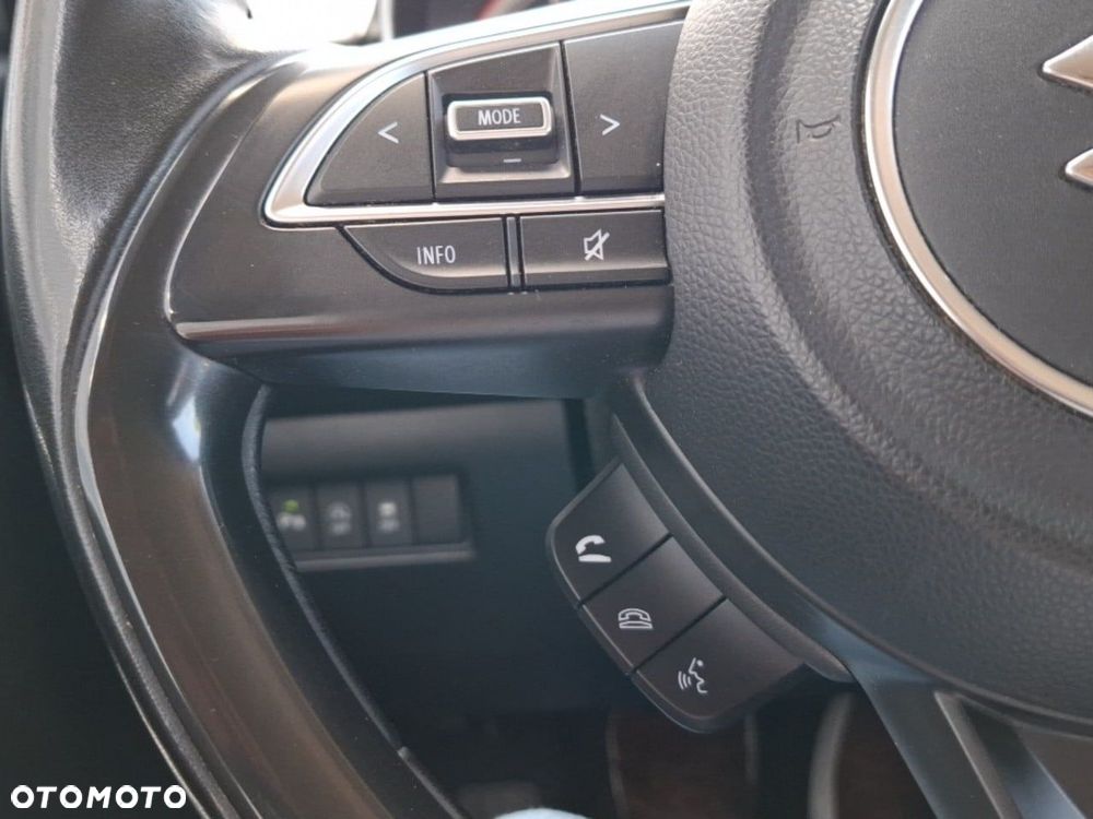 Suzuki Swift 1.2 Dualjet SHVS Premium Plus - 28