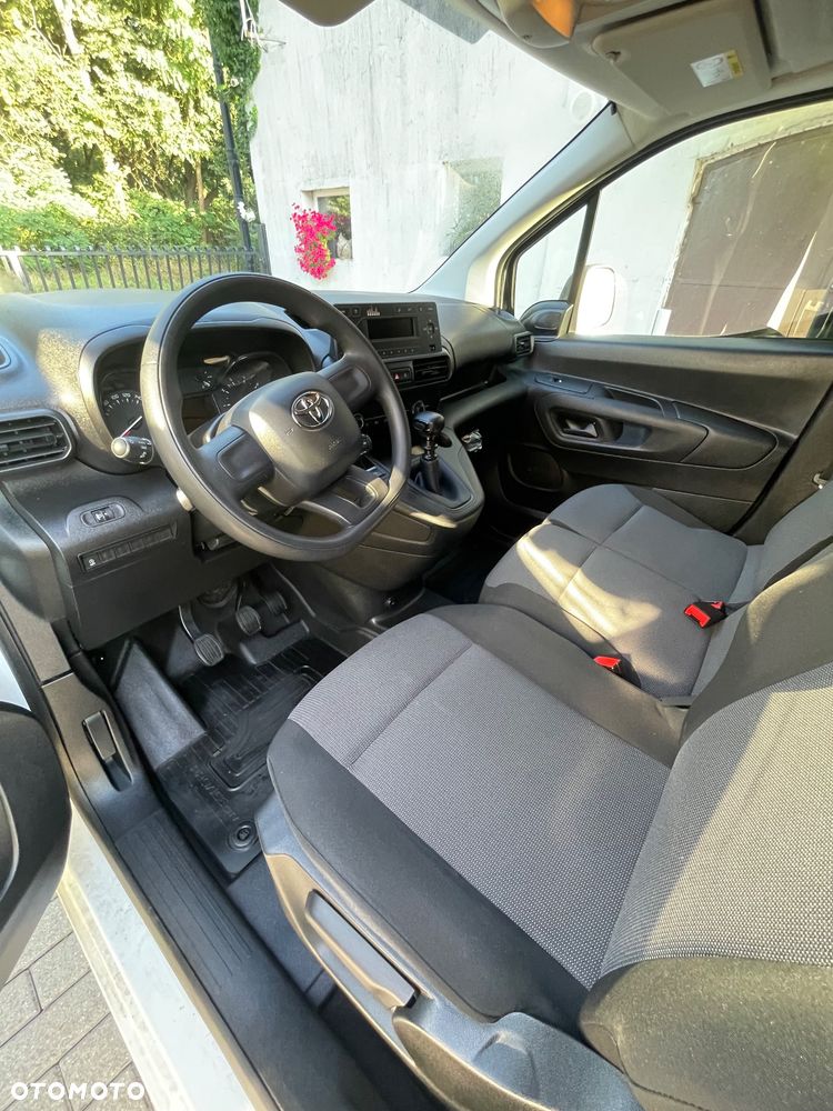 Toyota Proace City - 12