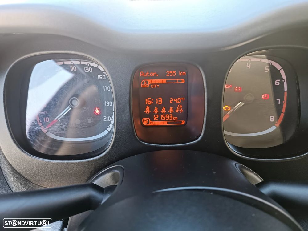 Fiat Panda 1.2 Waze S&S - 14