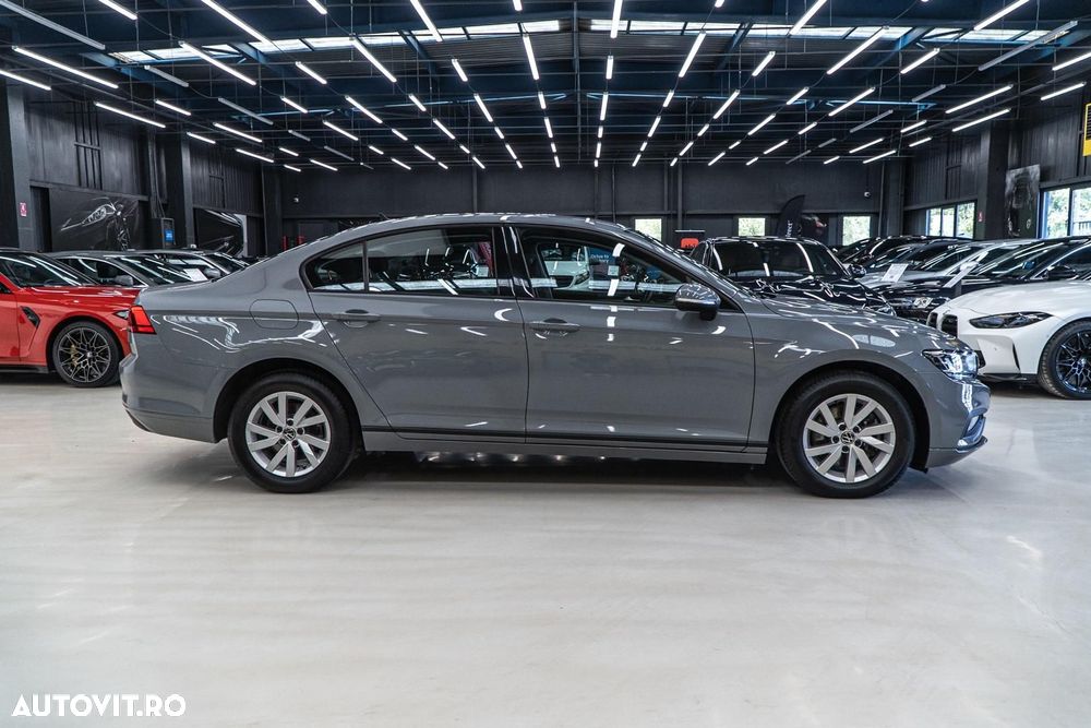 Volkswagen Passat 2.0 TDI DSG Comfortline - 18