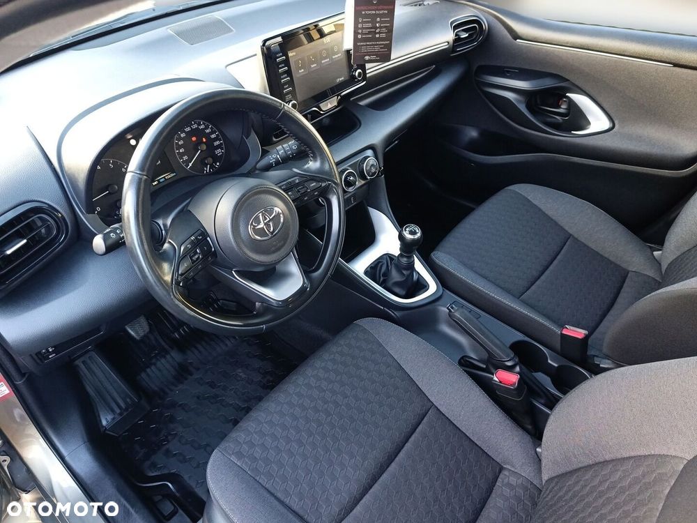 Toyota Yaris 1.5 Comfort - 24