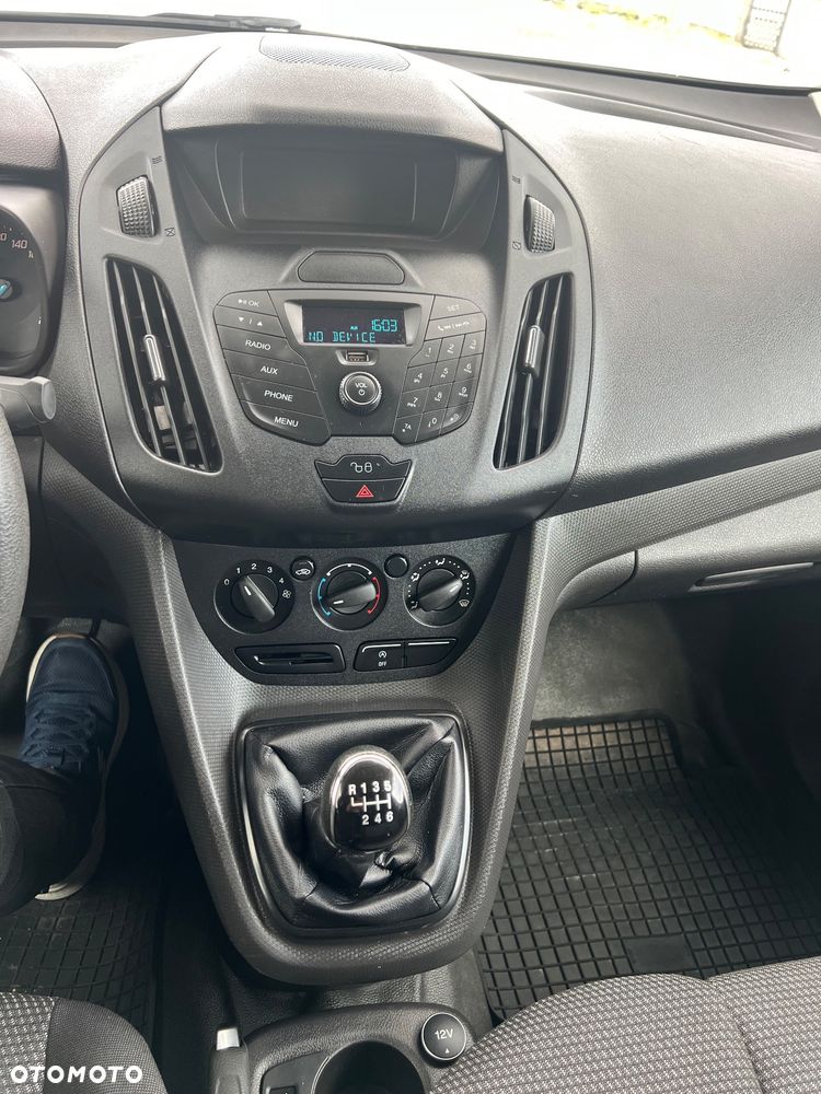 Ford TRANSIT CONNECT - 13