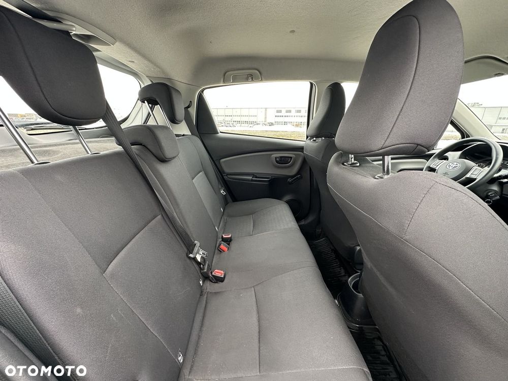Toyota Yaris - 13