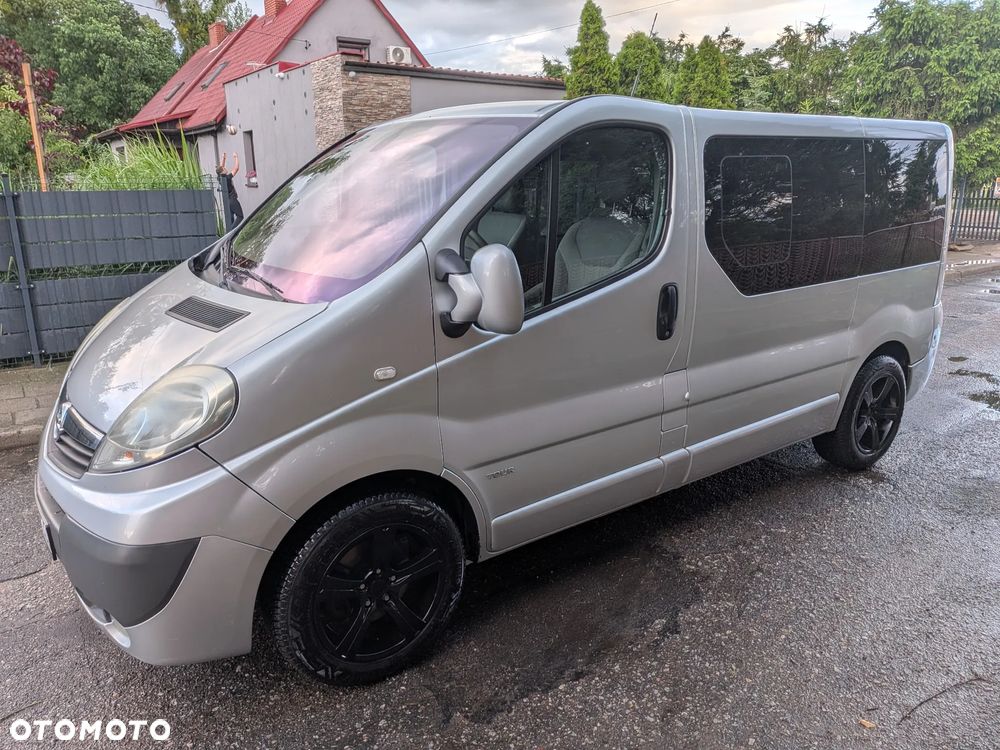 Opel Vivaro - 2