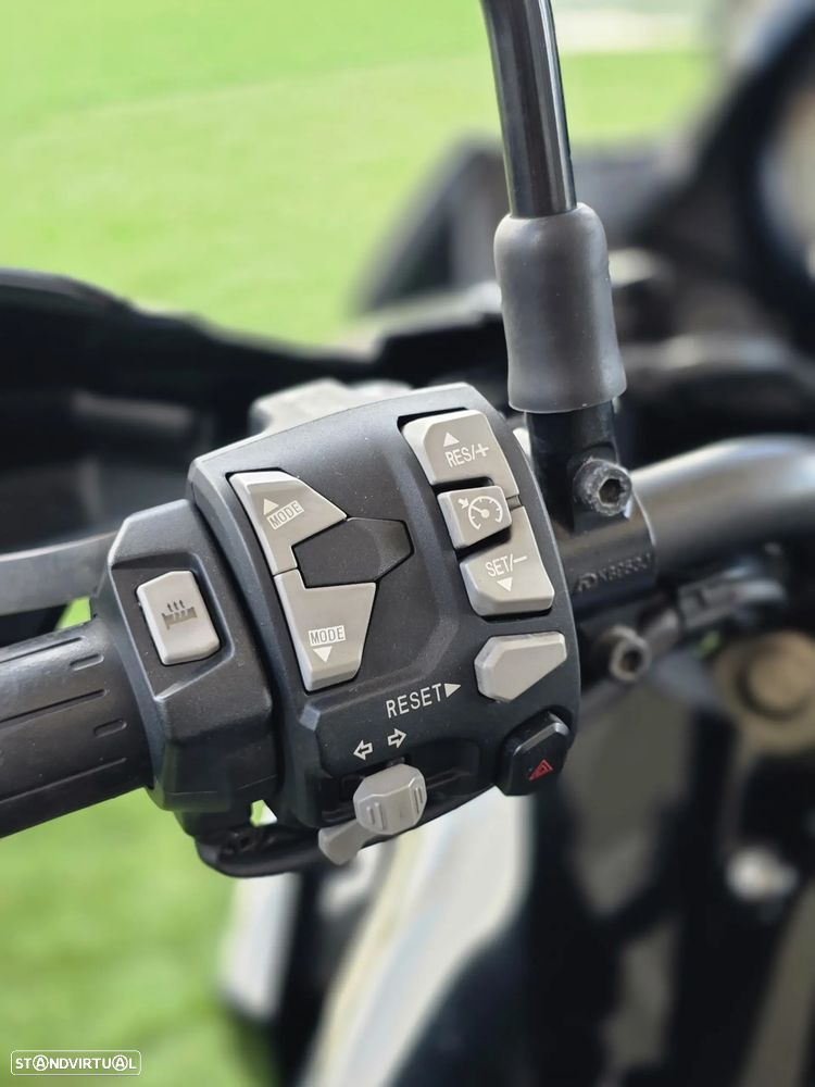 Kawasaki 1000 Versys 1000 GT - 7