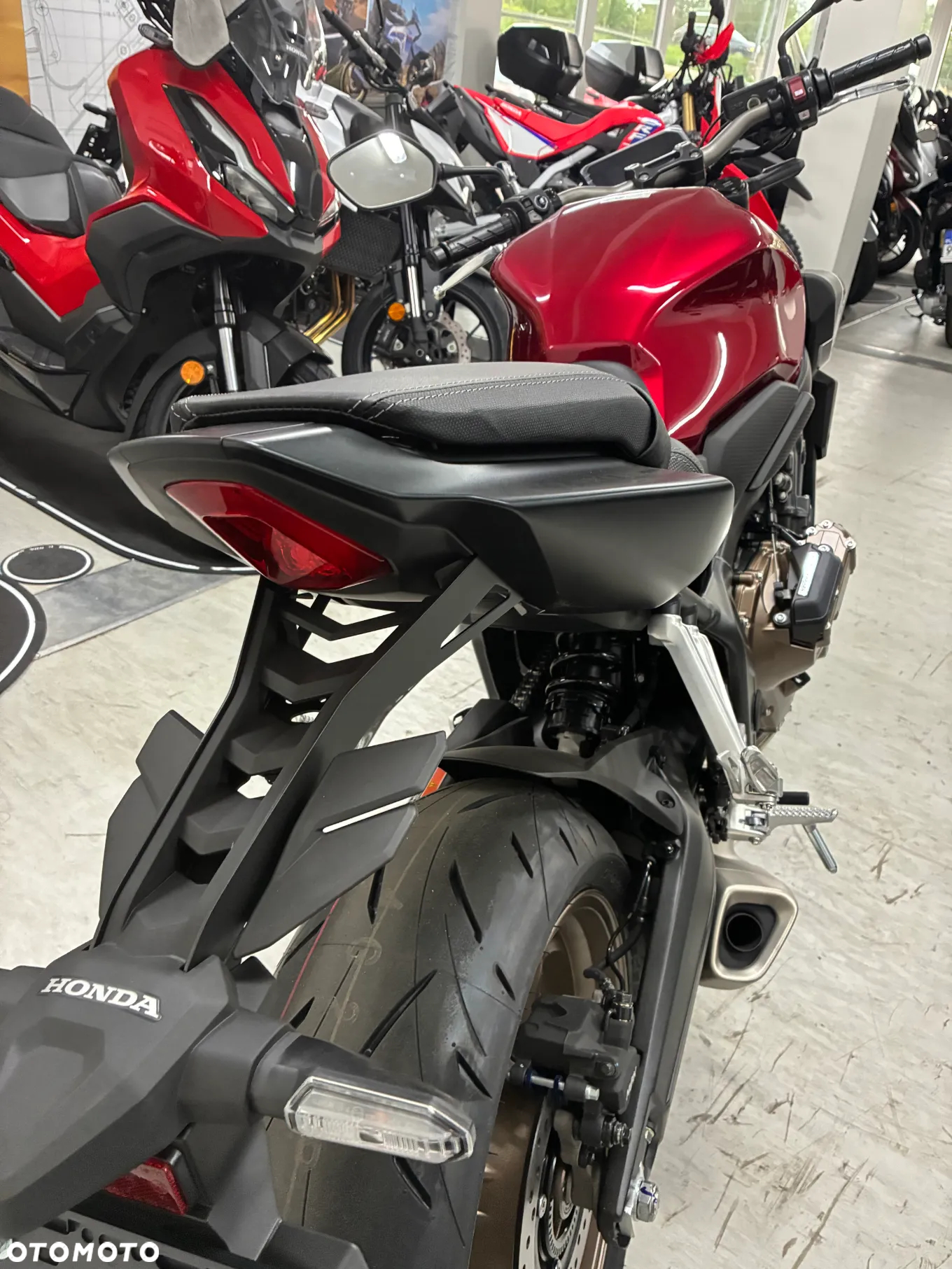 Honda CB - 4