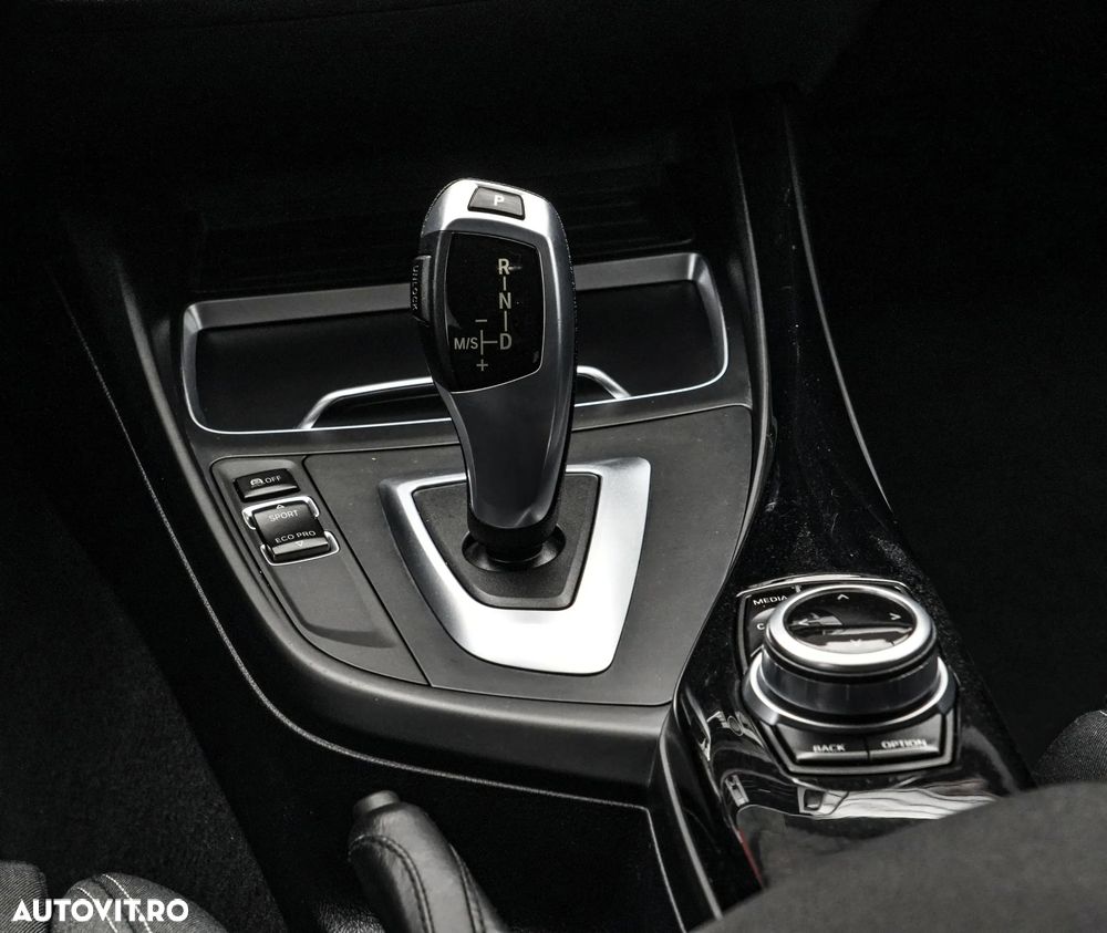 BMW Seria 1 - 19
