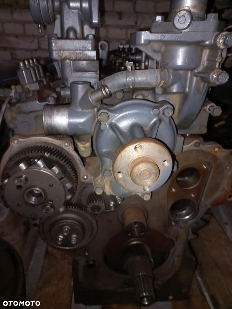 Silnik kubota V3800-DI-T-ET10, 7KBXL,BKBXL03,blok,głowica,turbo,wał,korbowód,tłok,koło rozrządu,zamachowe,wałek,1G5970461,TD04 HL,1G574,V33,V3600,V3800,D662,ISEKI,YANMAR,wtryski,pompa wtryskowa,kompletny silnik,obudowa,E4CG,C18W,V1505D. - 6