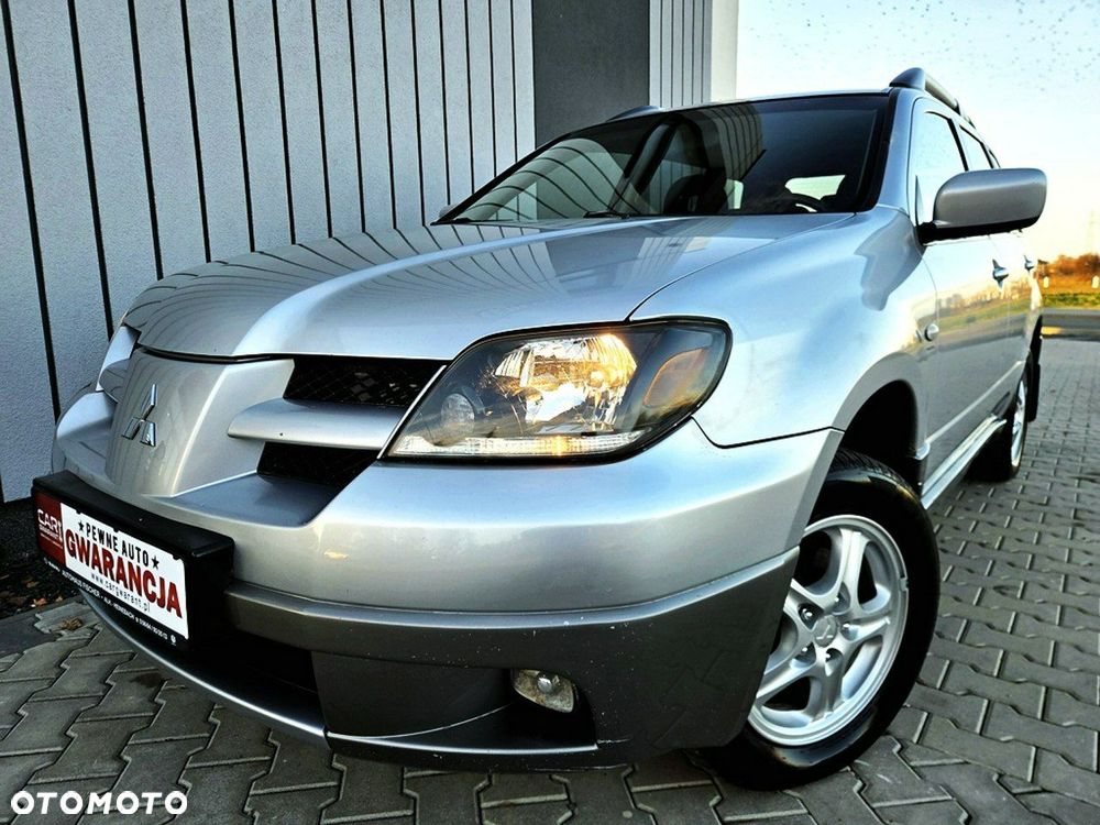 Mitsubishi Outlander 2.4 4WD Intense - 2