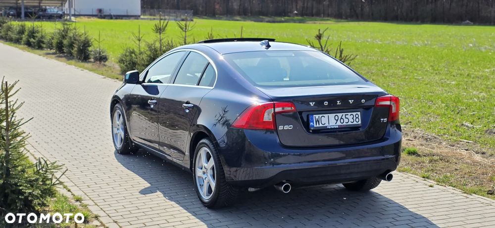 Volvo S60 - 1