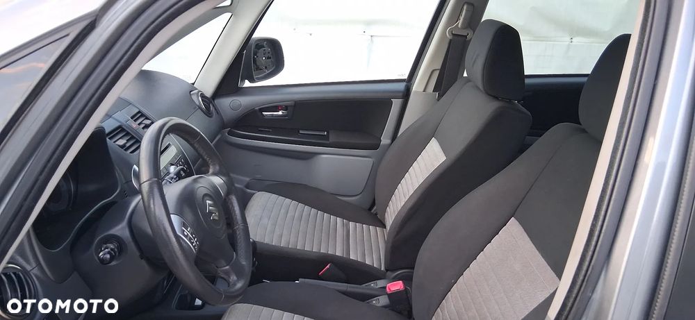 Suzuki SX4 1.6 VVT 4x4 Comfort - 15