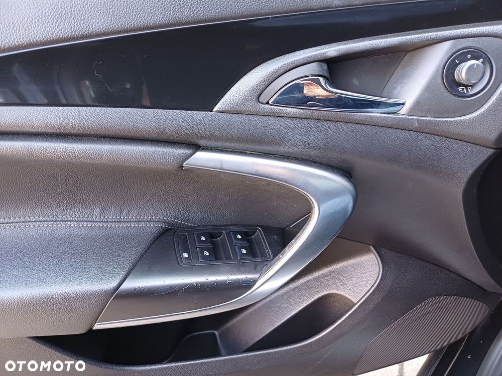 Opel Insignia - 16