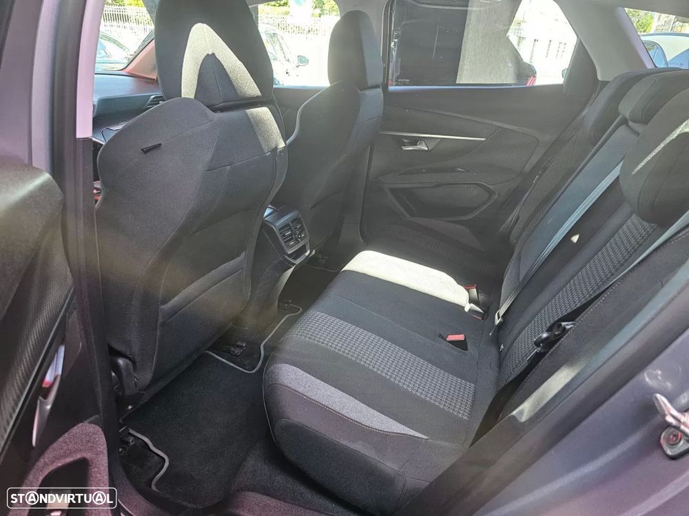 Peugeot 3008 PureTech 130 Stop & Start GPF Active - 9