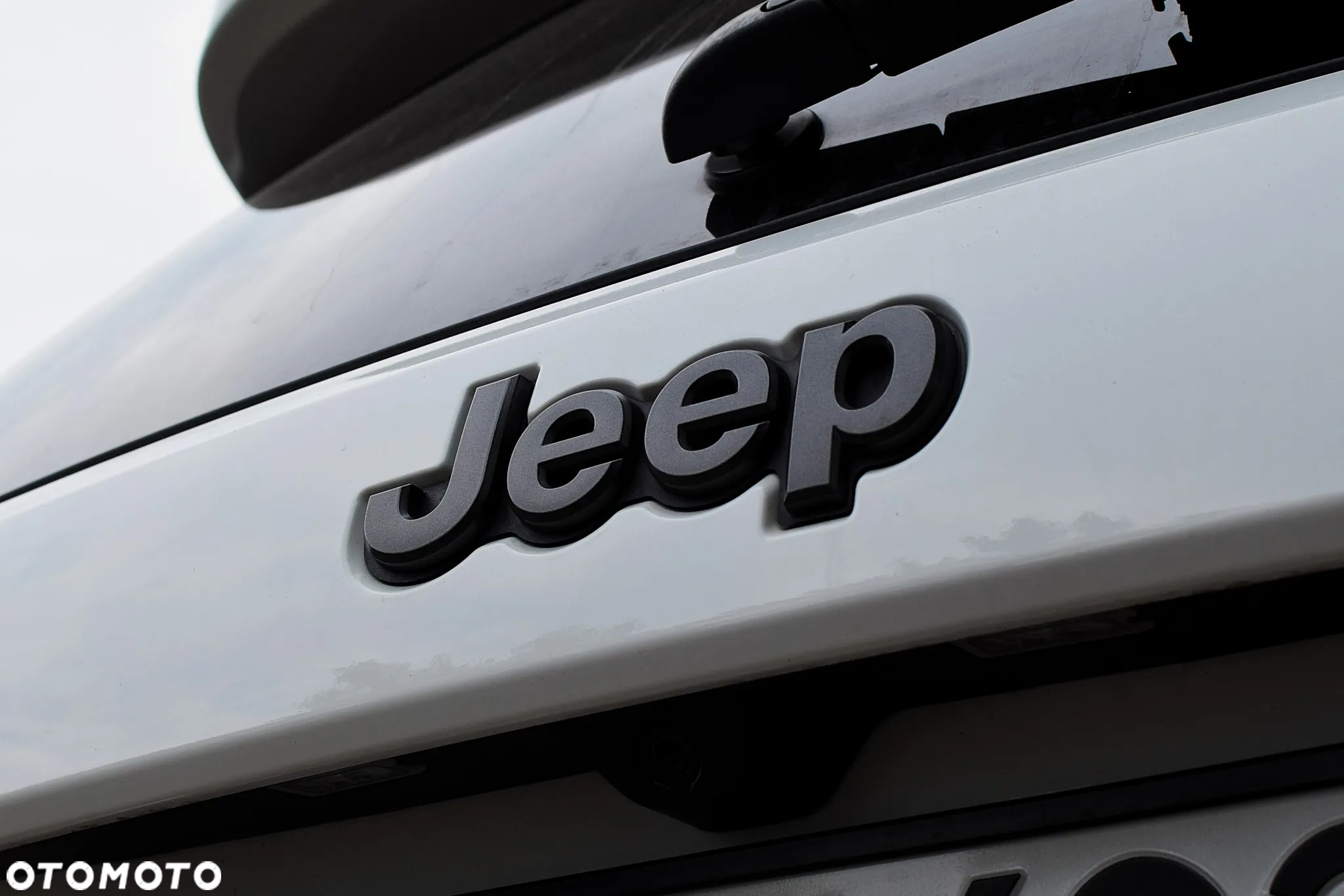 Jeep Grand Cherokee - 40