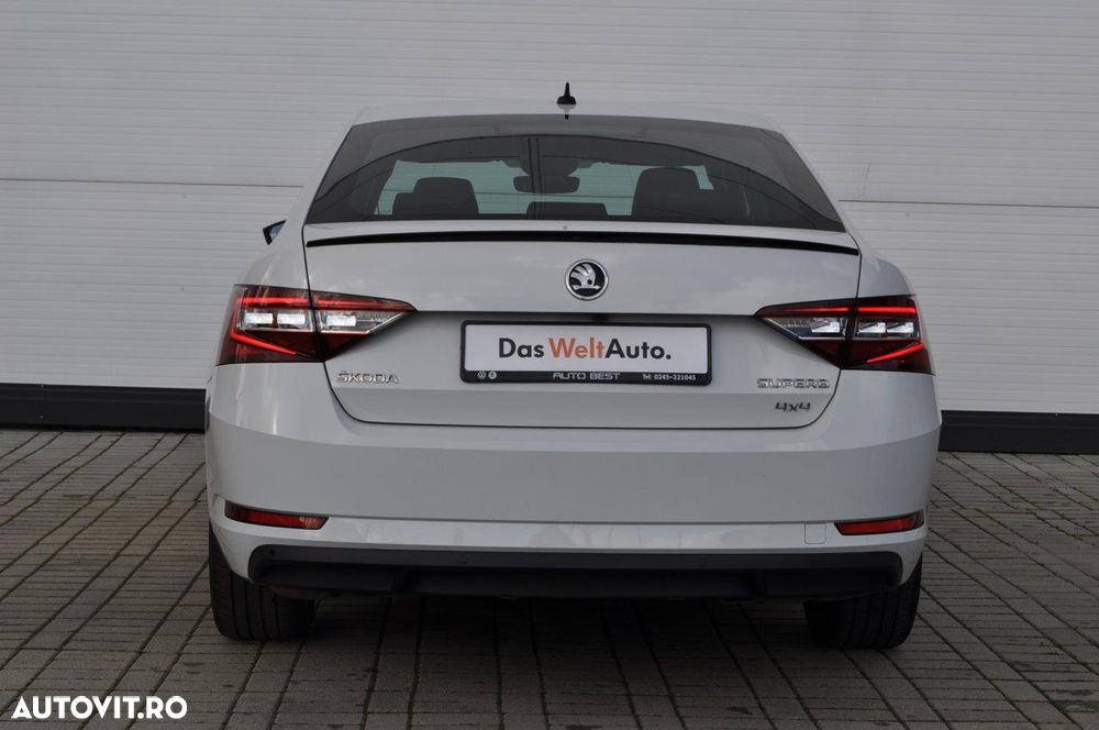 Skoda Superb 2.0 TDI DSG 4X4 Laurin & Klement - 12