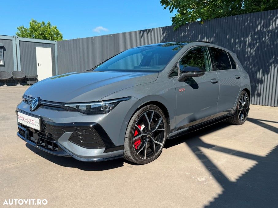 VOLKSWAGEN Golf 2025 — imagine 3