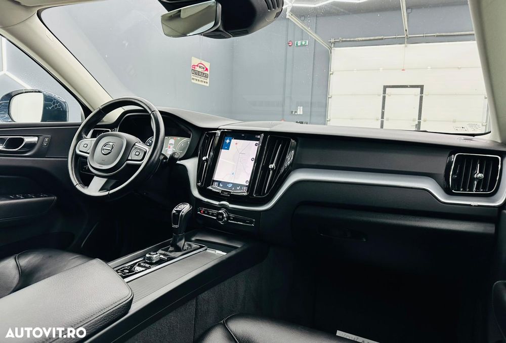 Volvo XC 60 D3 Momentum Pro - 23