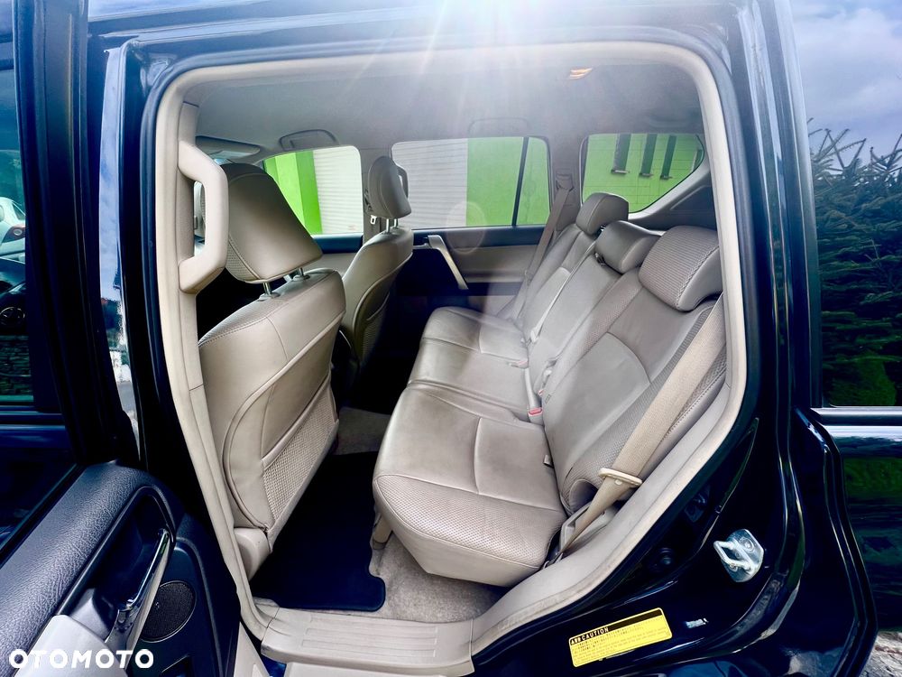 Toyota Land Cruiser LC 3.0 D-4D Prestige - 5