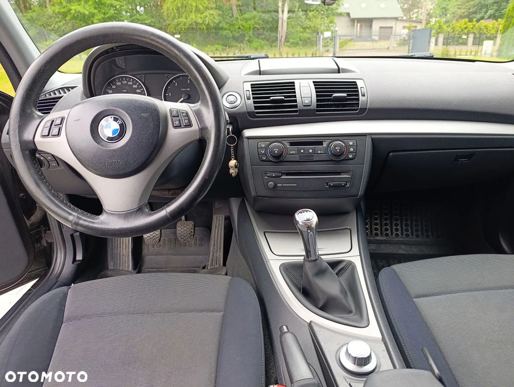 BMW Seria 1 - 18