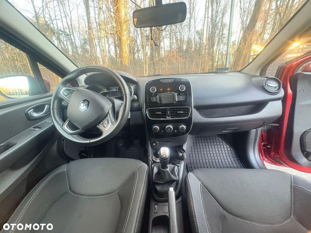 Renault Clio 1.2 16V Alize - 10