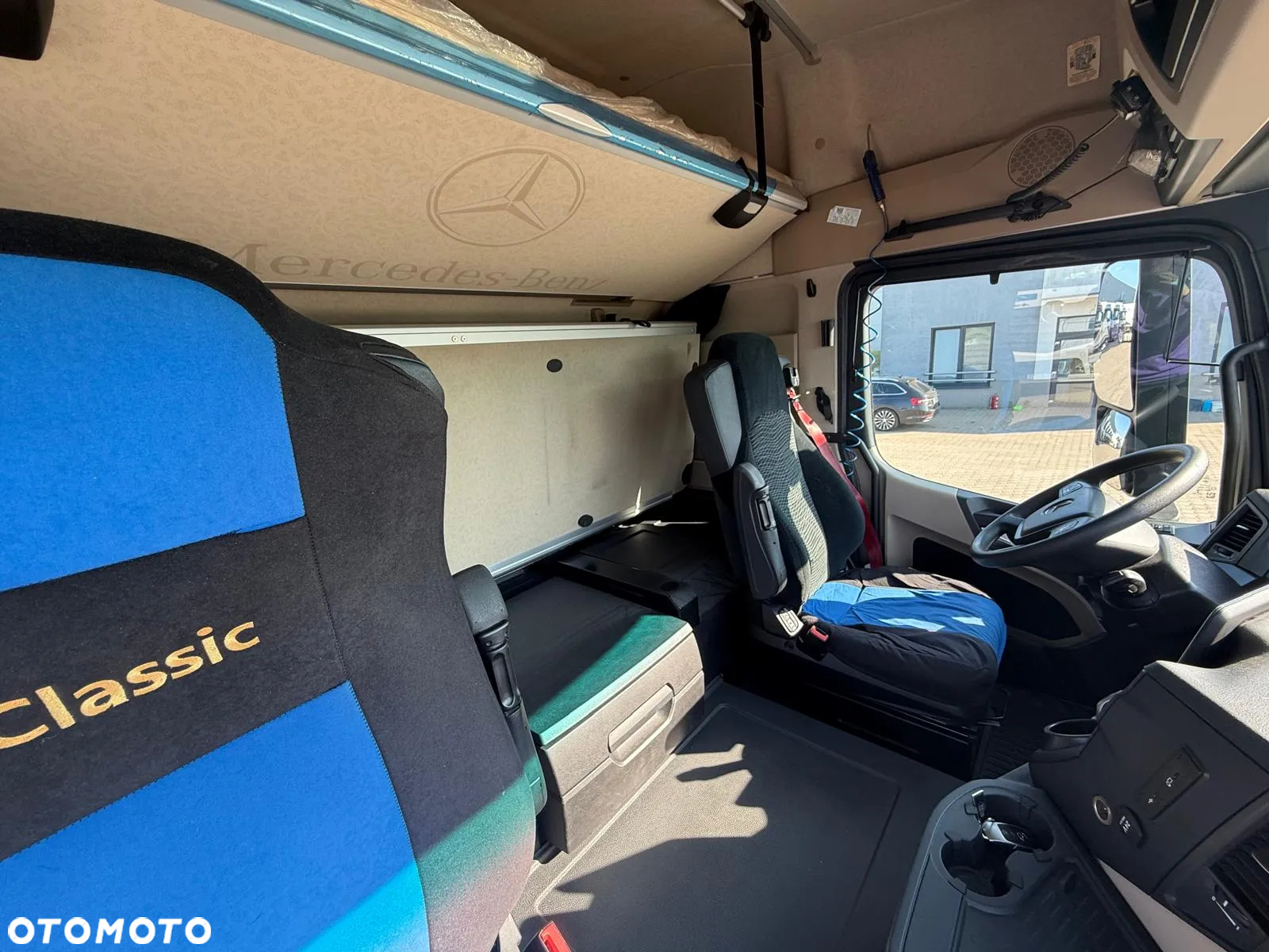 Mercedes-Benz Actros - 16