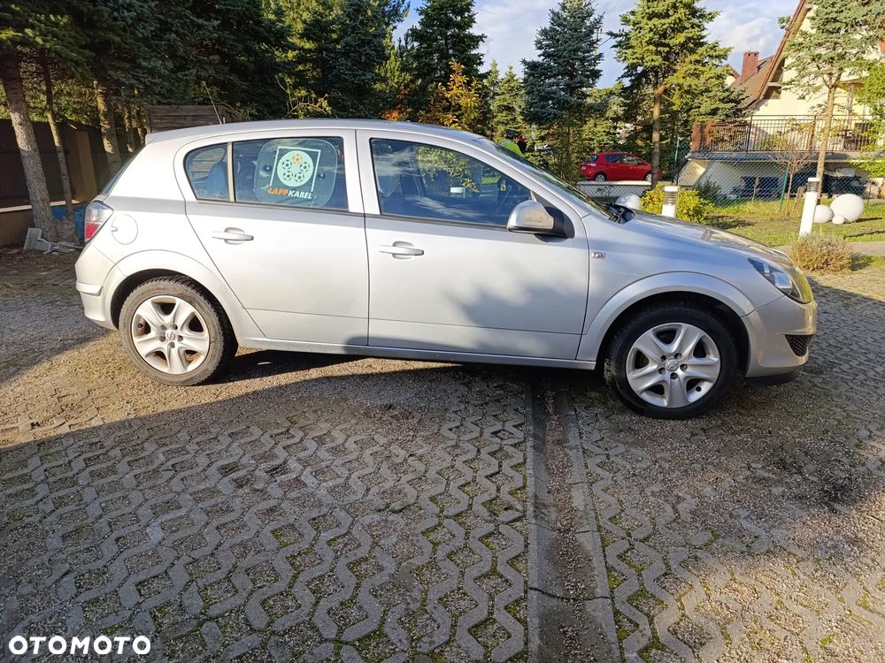 Opel Astra 1.6 Edition - 4