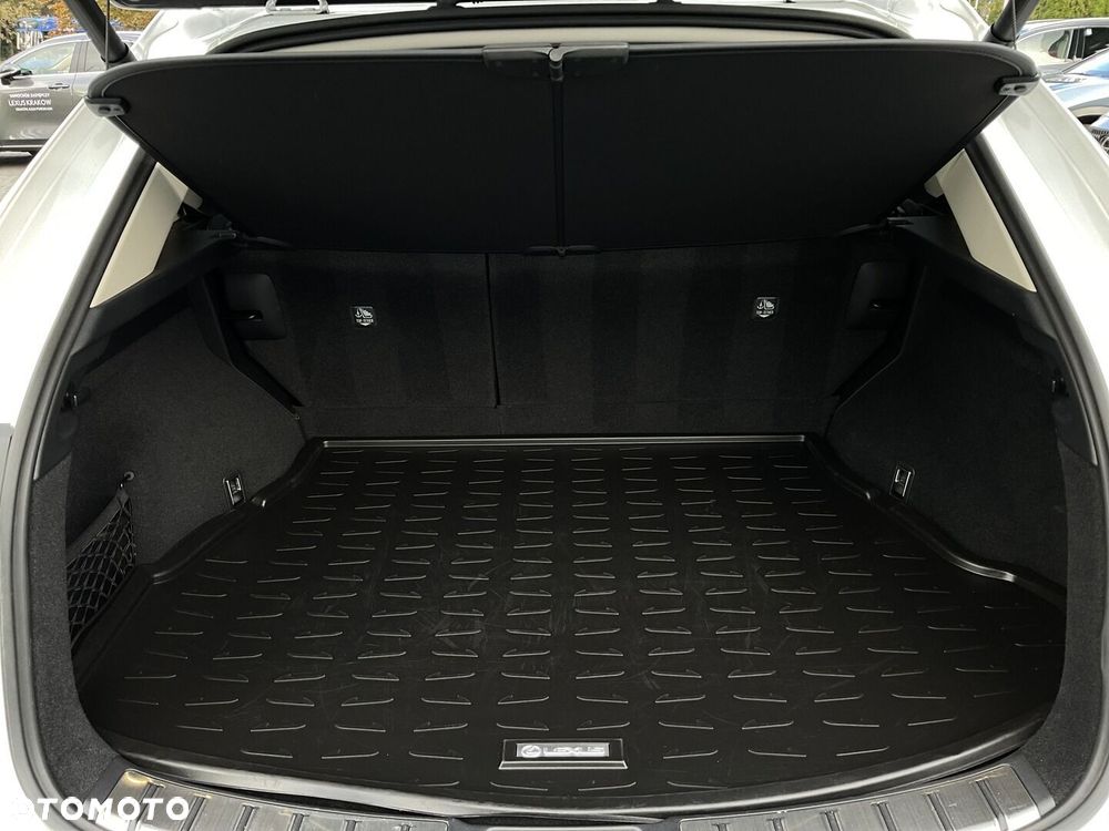 Lexus NX 350h Prestige AWD - 32