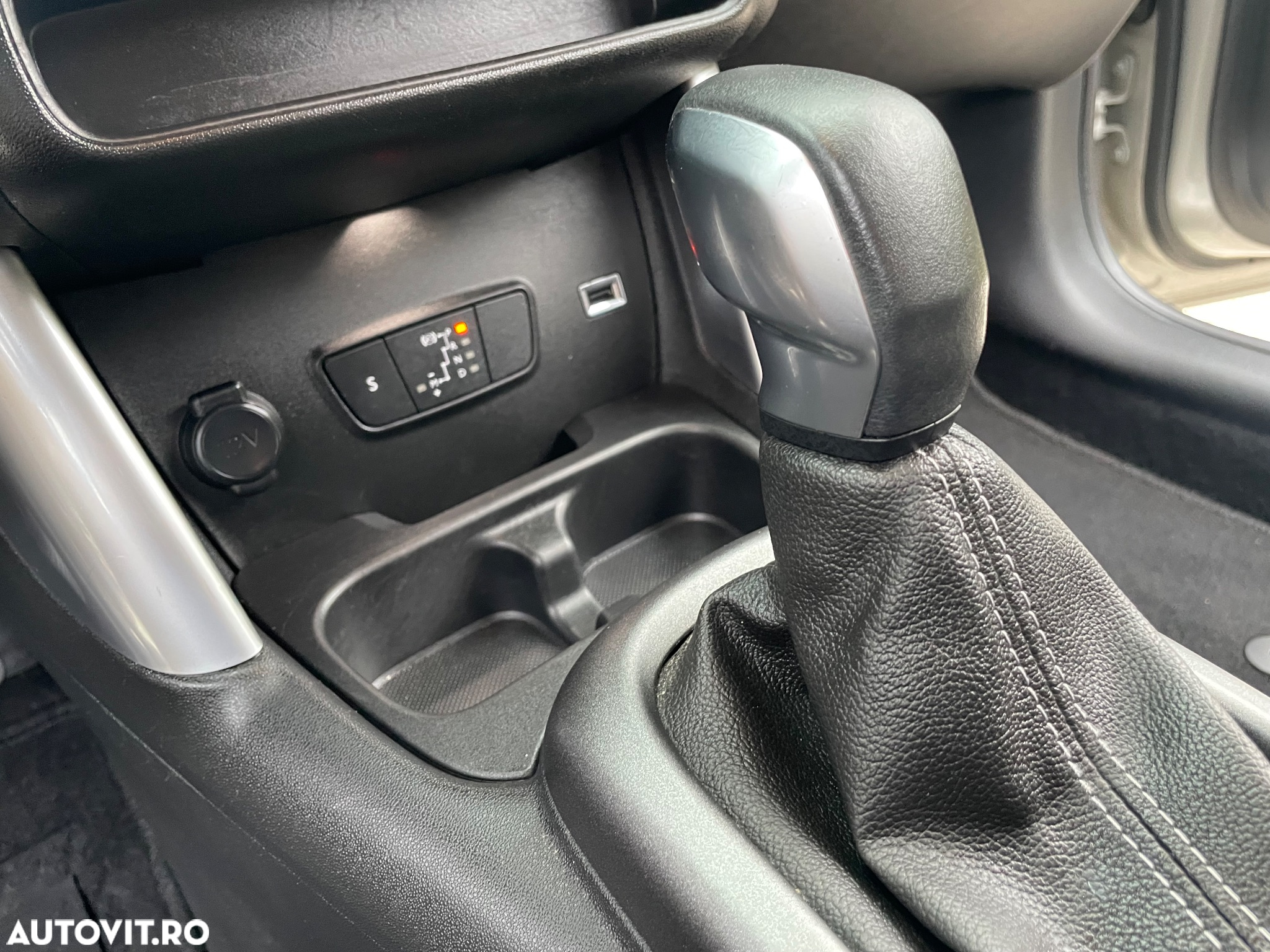 Citroën C3 AIRCROSS PureTech 130 Stop & Start EAT6 OPF MAX - 37