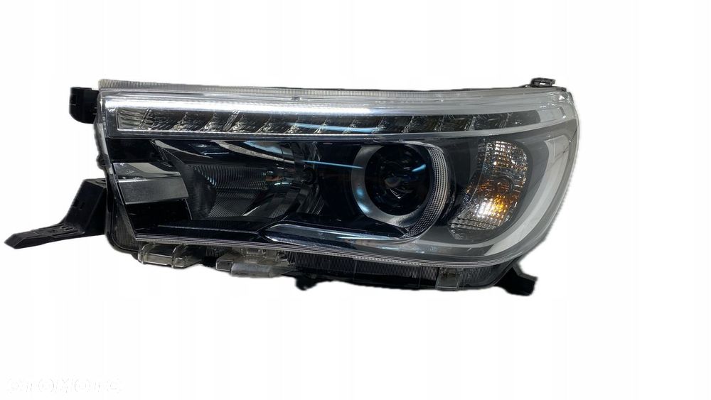 TOYOTA HILUX 8 VIII LAMPA LED PRZEDNIA PRZÓD LEAW LEWY REFLEKTOR 15-19 - 1