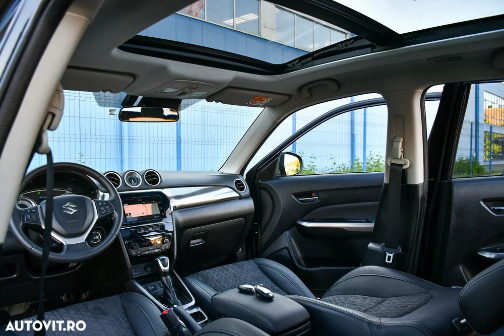 Suzuki Vitara 1.5 HEV Luxus - 17