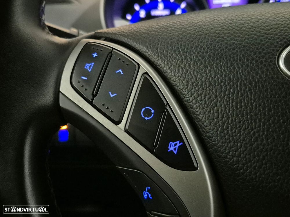 Hyundai i30 1.6 CRDI Blue Comfort J16 - 21