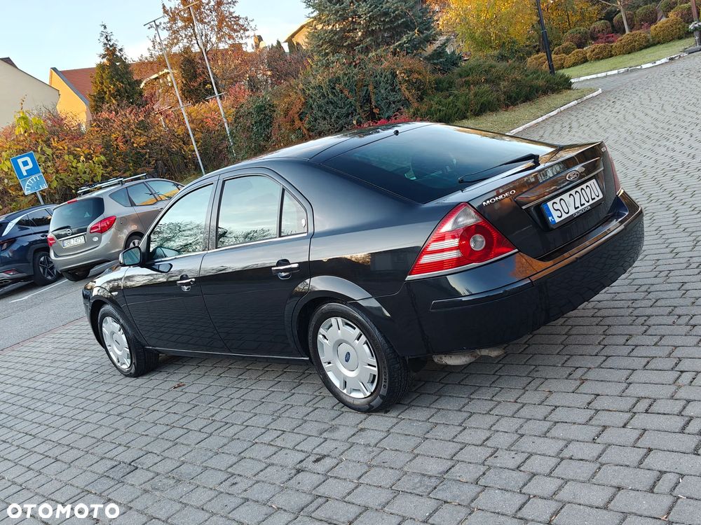 Ford Mondeo 2.2 TDCi Ghia - 15