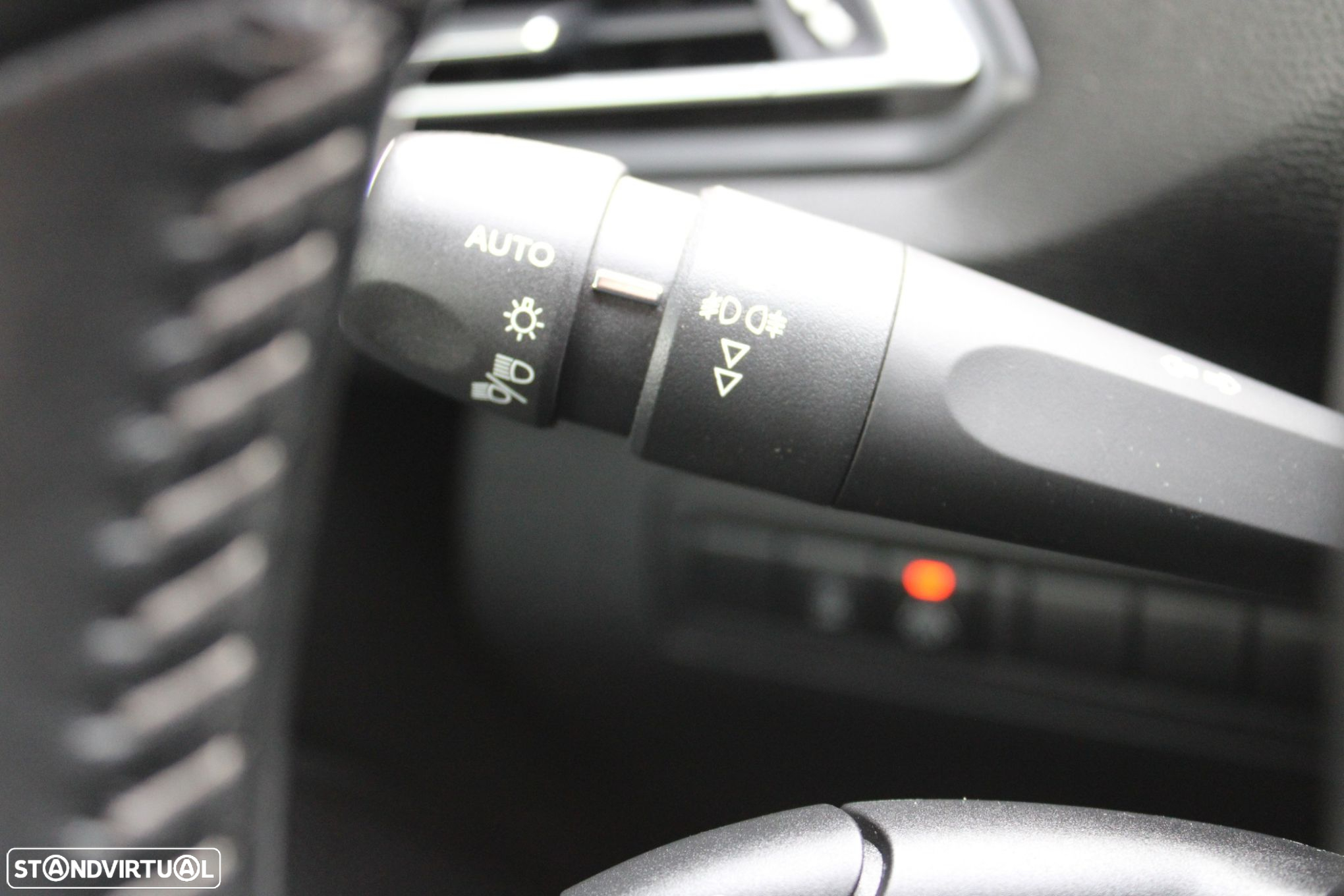 Peugeot 308 1.2 PureTech Allure - 28