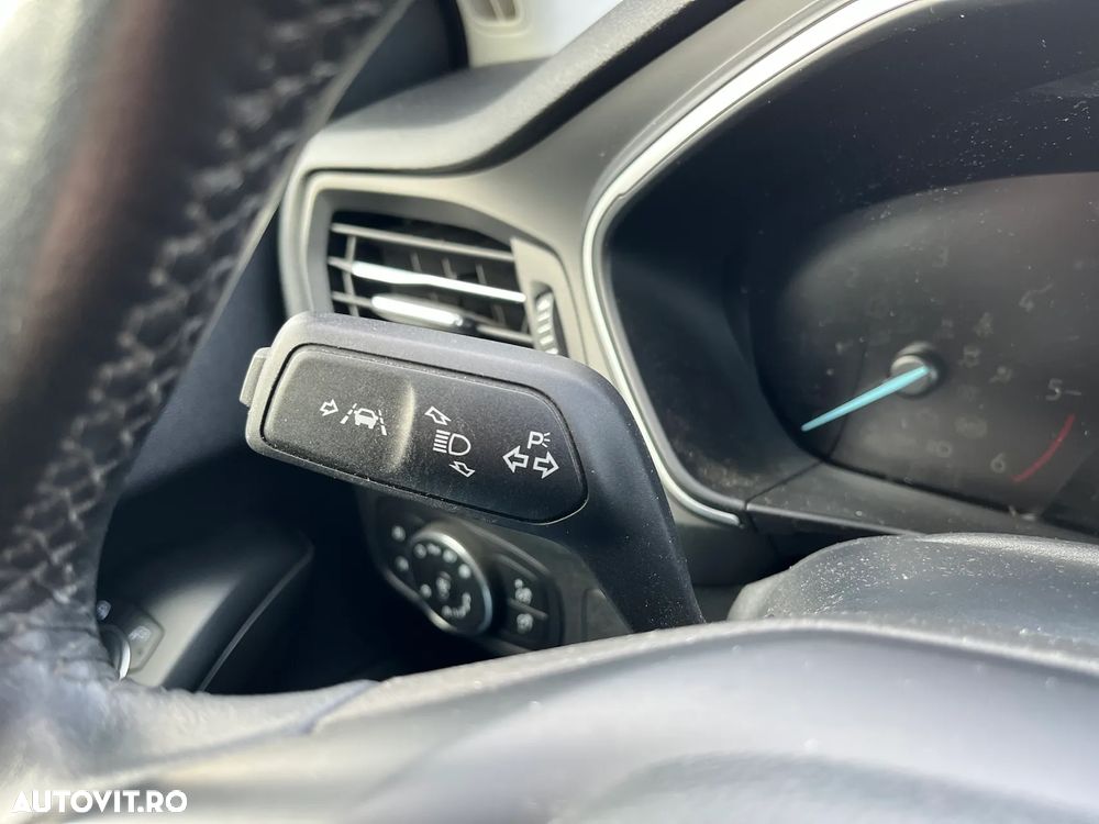 Ford Focus 1.5 EcoBlue Start-Stopp-System COOL&CONNECT - 18
