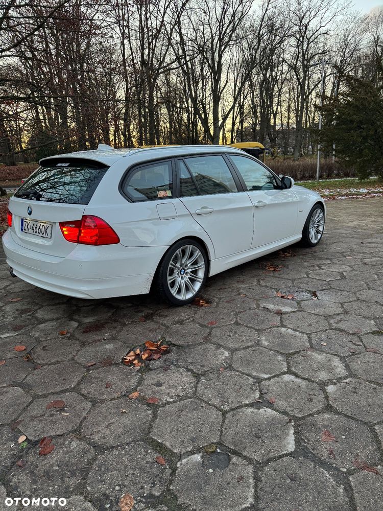 BMW Seria 3 320d DPF Efficient Dynamics Edition - 4
