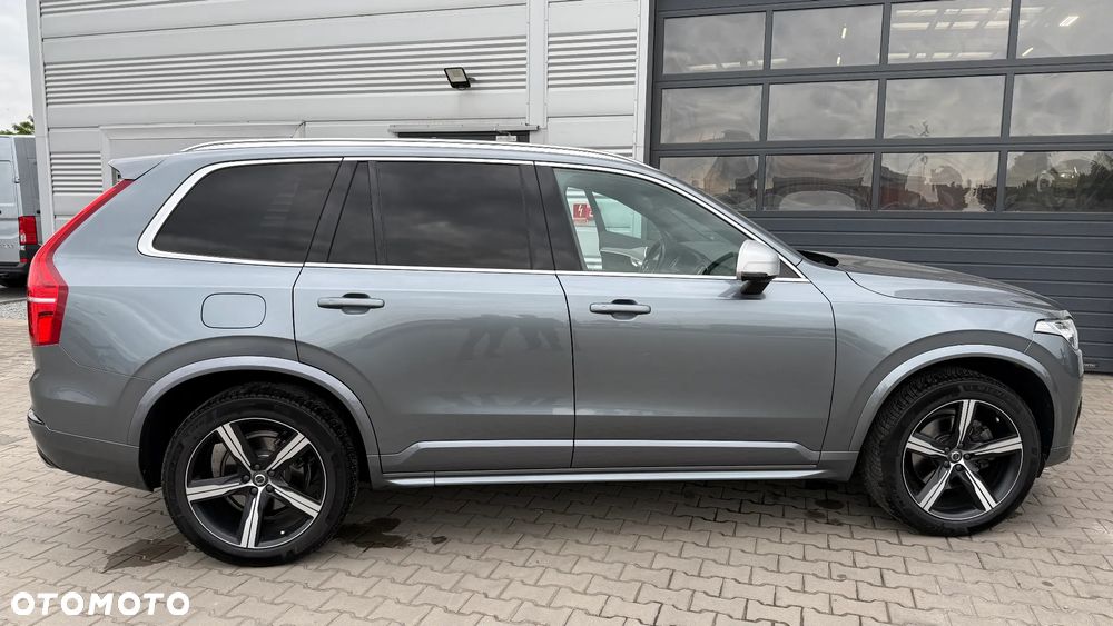 Volvo XC 90 - 8