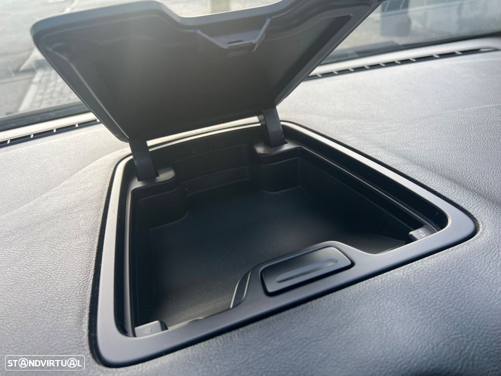 Ford S-Max 2.0 TDCi Titanium 7L - 26