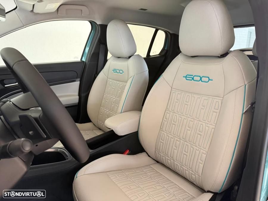 Fiat 600 1.2 Hybrid La Prima — fotografia 9