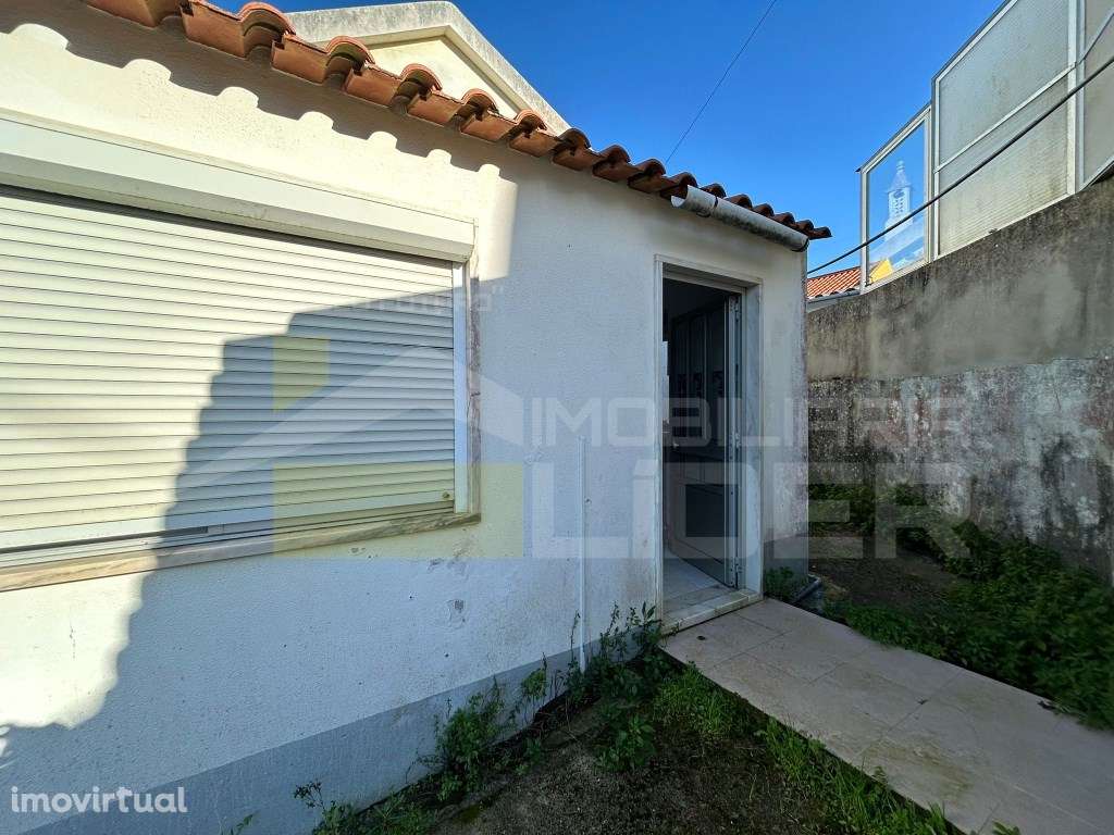 Moradia Isolada T3 - imóvel sem licença, escritura ao abrigo do Sim... - Grande imagem: 3/31