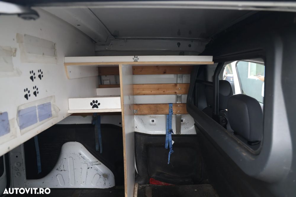 Citroën Berlingo 1.6 HDI First - 23
