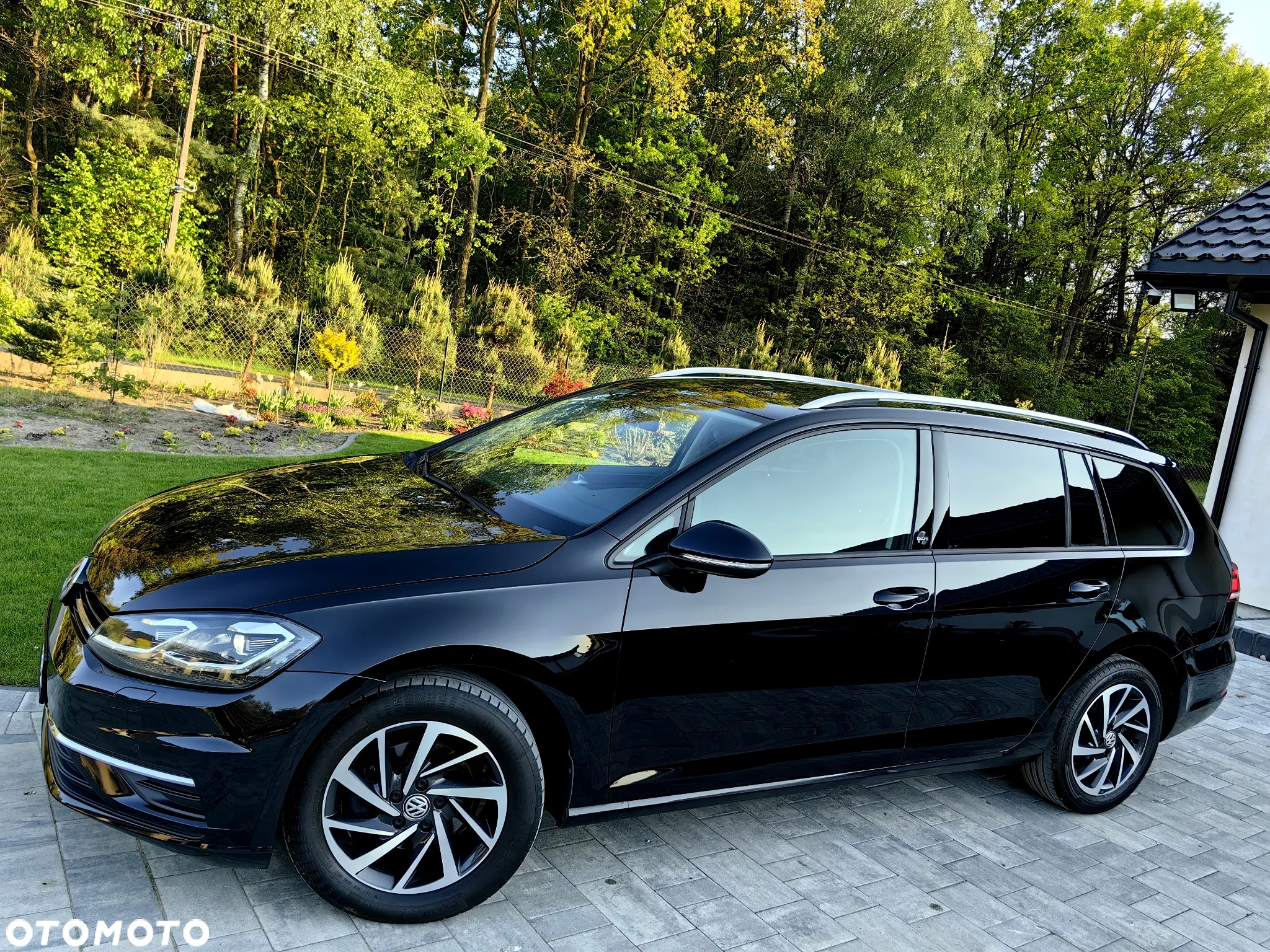 Volkswagen Golf 2.0 TDI DSG Sound - 11