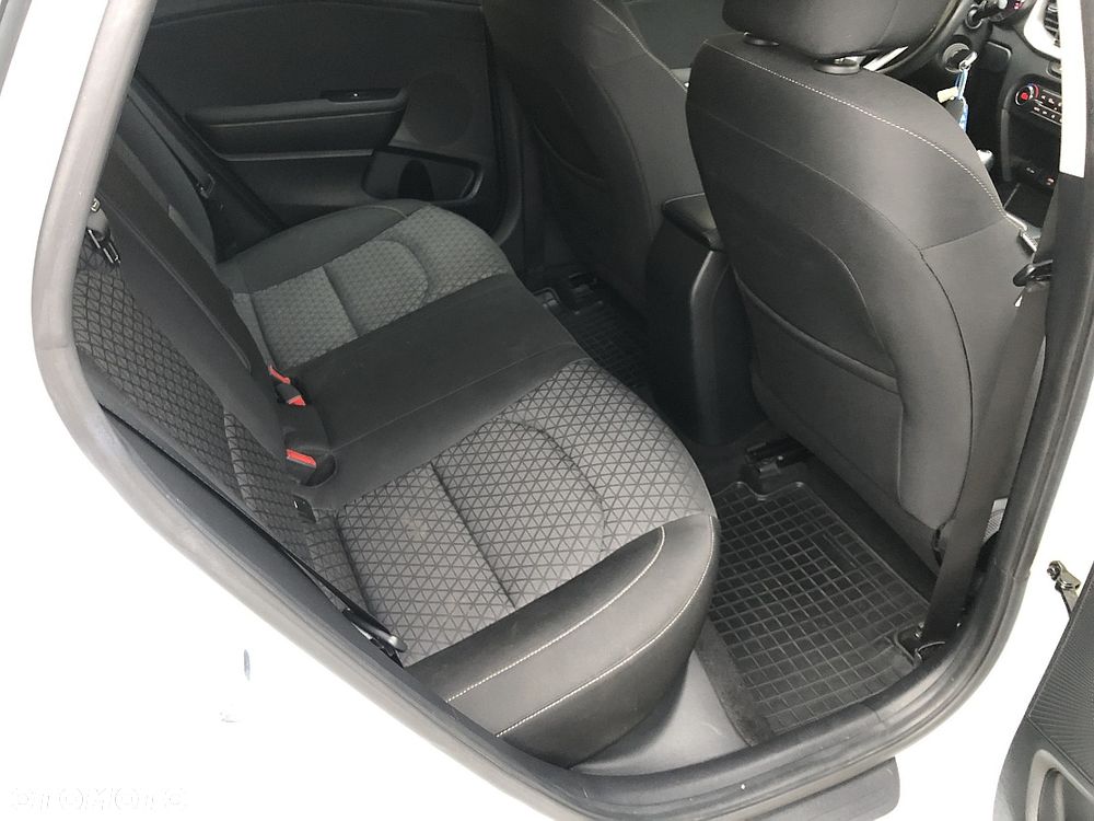 Kia Ceed 1.5 T-GDI L - 11