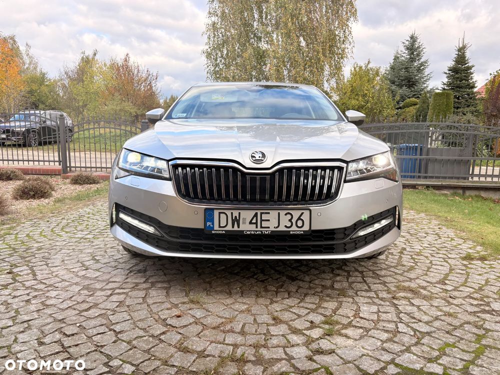 Skoda Superb 2.0 TDI Ambition DSG - 9