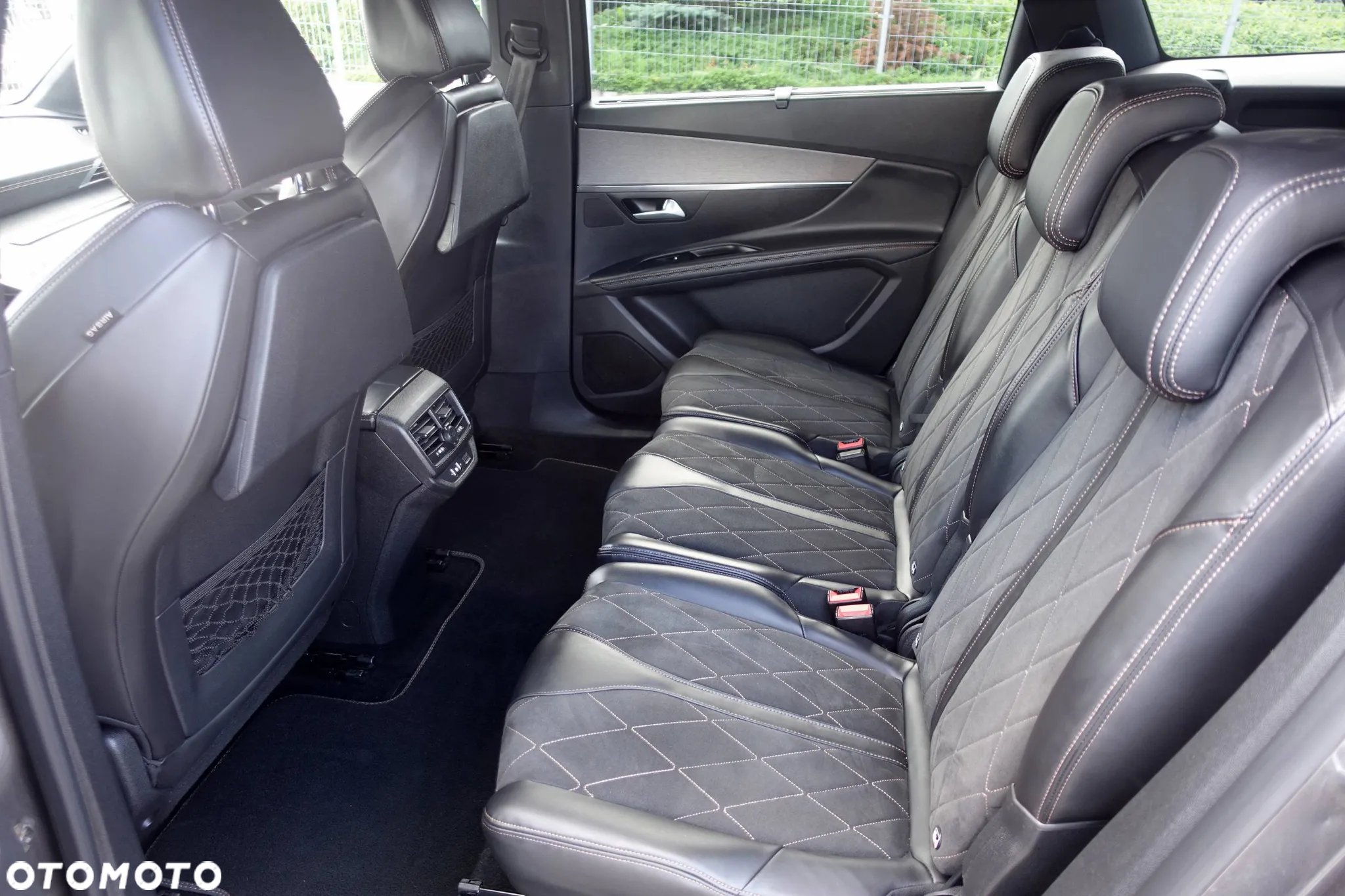 Peugeot 5008 BlueHDI 180 EAT8 GT - 13
