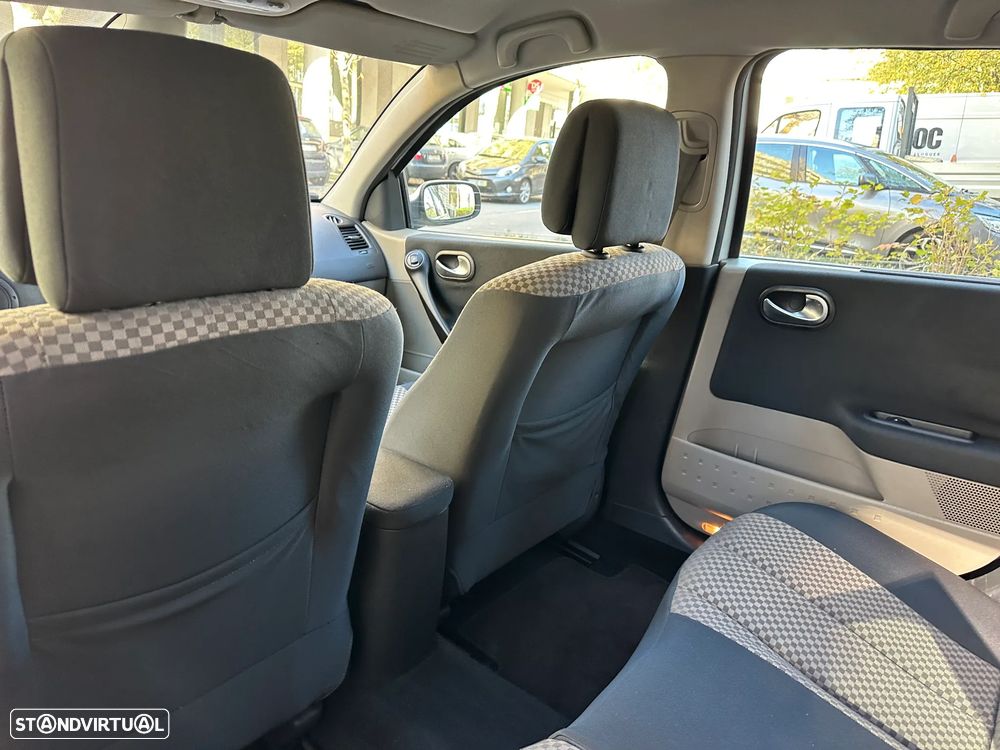 Renault Mégane Break 1.5 dCi Dynamique - 17