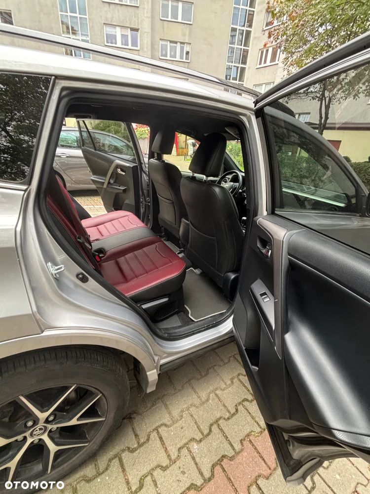 Toyota RAV4 Hybrid Selection 4x4 - 10