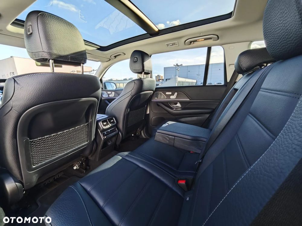 Mercedes-Benz GLS - 21