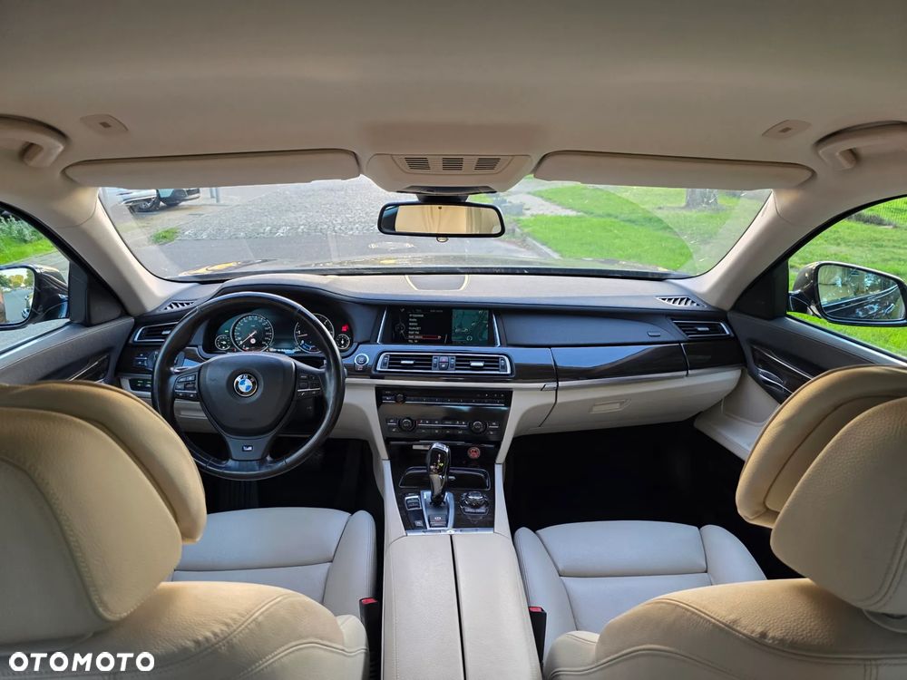 BMW Seria 7 - 9