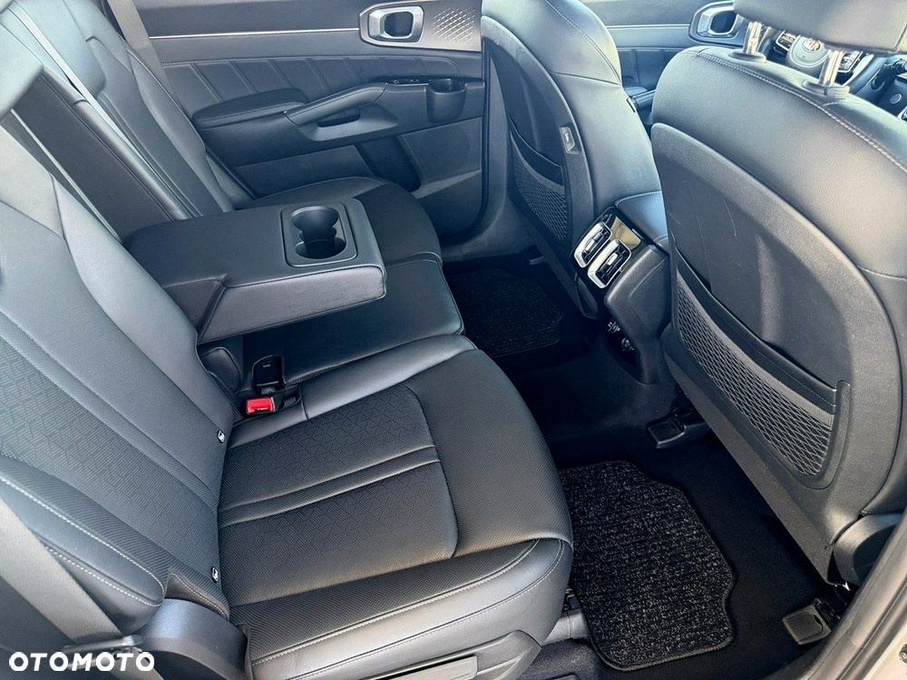 Kia Sorento - 29