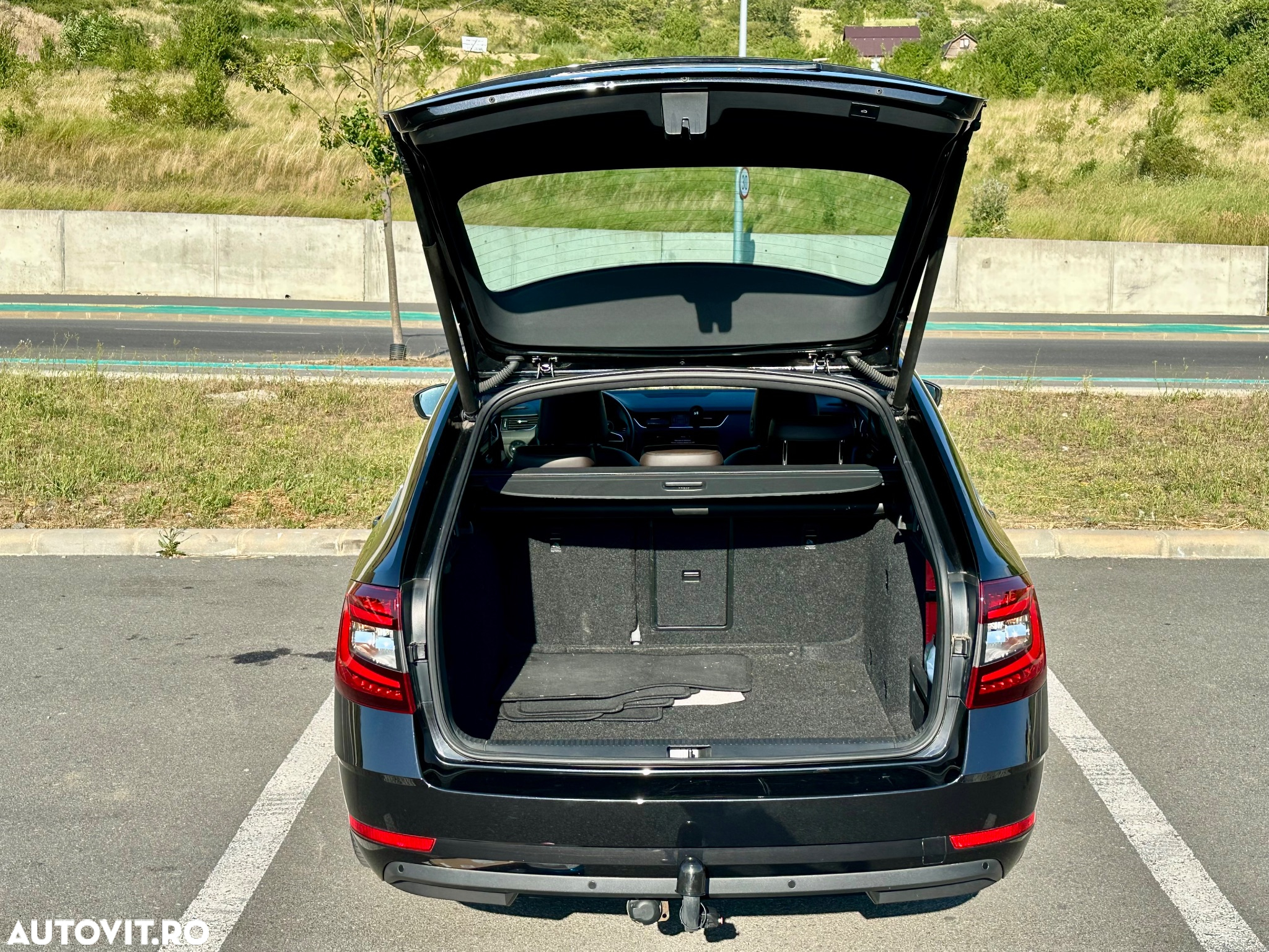 Skoda Octavia 2.0 TDI DSG L&K - 38